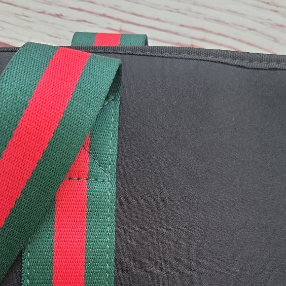 Black and Red Travel Bag with Sporty Design - Picture 10 of 10